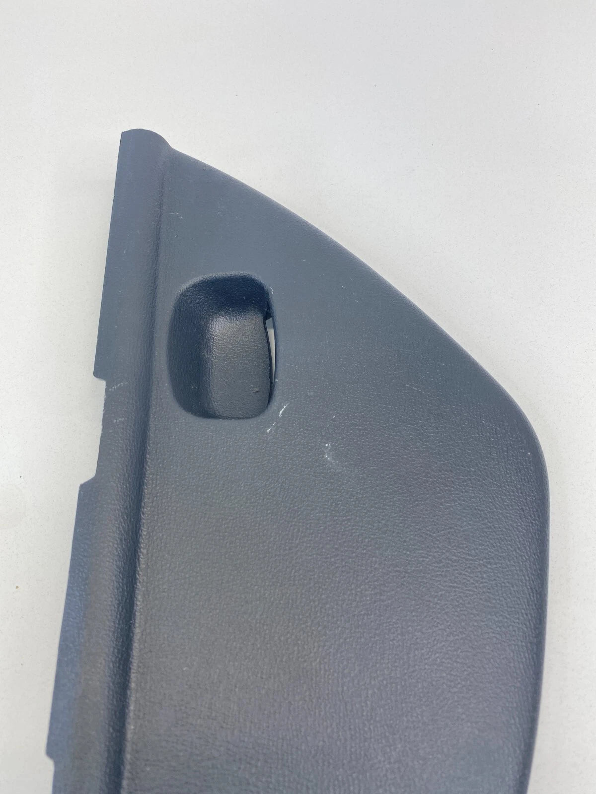 07-10 HYUNDAI ELANTRA RIGHT PASSENGER SIDE DASH END CAP COVER TRIM 84718-2H000