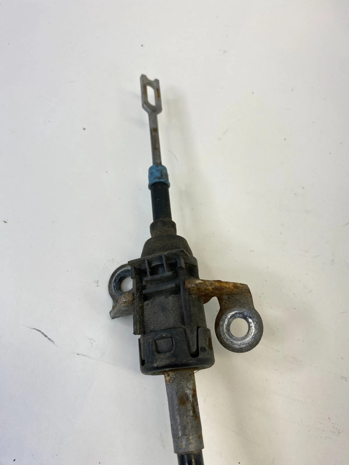 2000 00 AUDI A6 QUATTRO AUTOMATIC FLOOR GEAR SHIFTER LEVER 5Q0713128A OEM