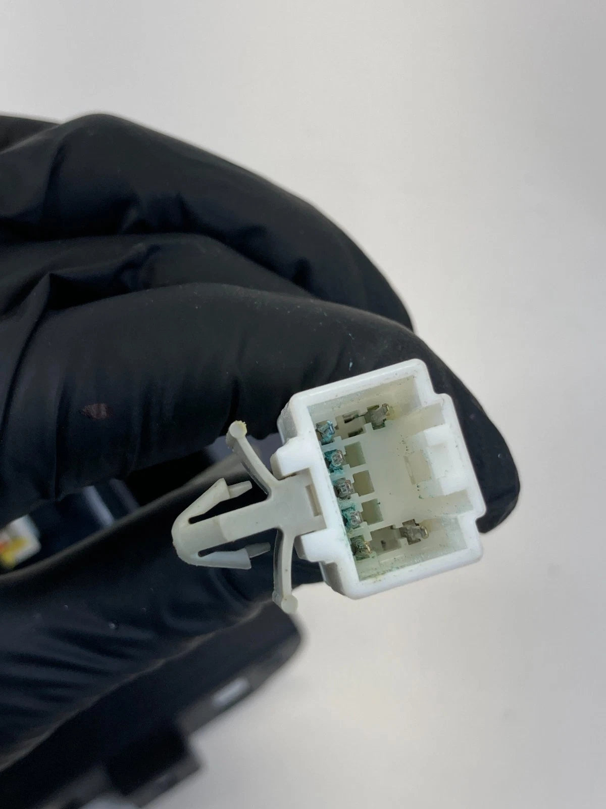 2011-2015 HYUNDAI SONATA ADAPTOR BUTTON START HOLD W/ KEY & START SWITCH OEM