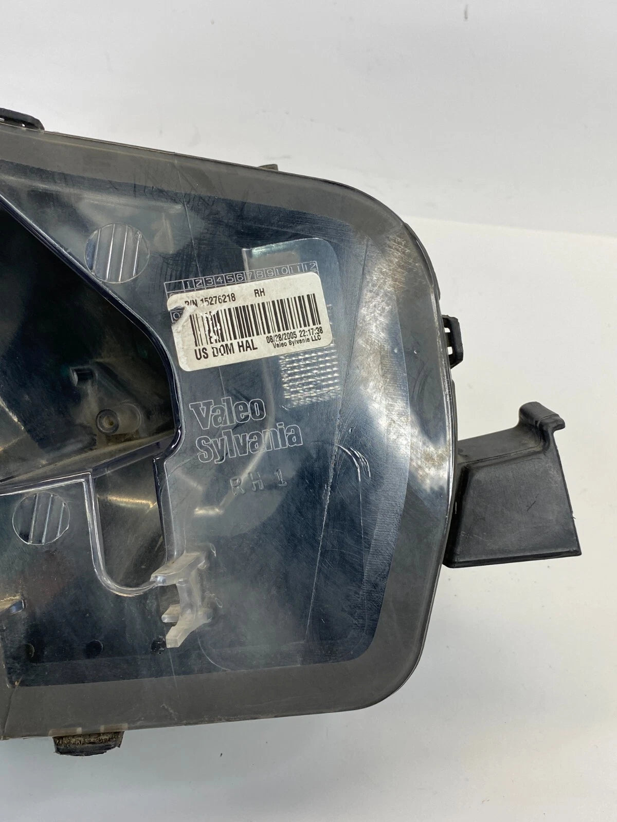 2003-2007 CADILLAC CTS RIGHT PASSENGER HEADLIGHT HEADLAMP HALOGEN 15276218