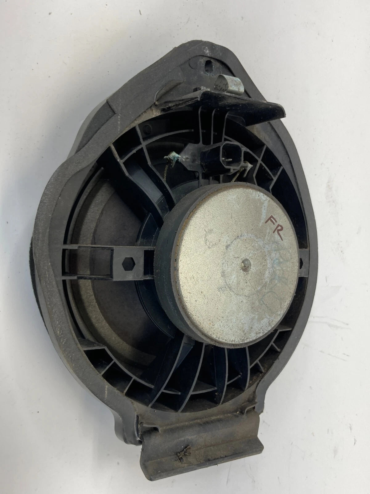2011-2016 CHEVROLET CRUZE FRONT RIGHT SIDE DOOR AUDIO SPEAKER ASSEMBLY OEM