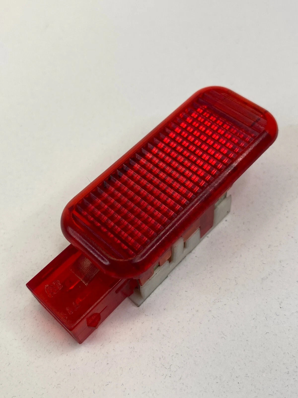 2005-2011 AUDI A6 REAR LEFT DRIVER SIDE INTERIOR DOOR SAFETY WARNING LIGHT RED