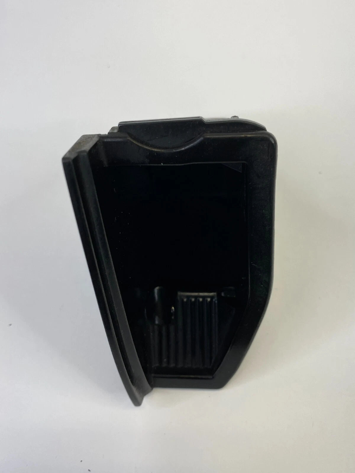 2003-2006 MERCEDES-BENZ E 500 REAR RIGHT DOOR PANEL ASH TRAY INSERT A2118100233