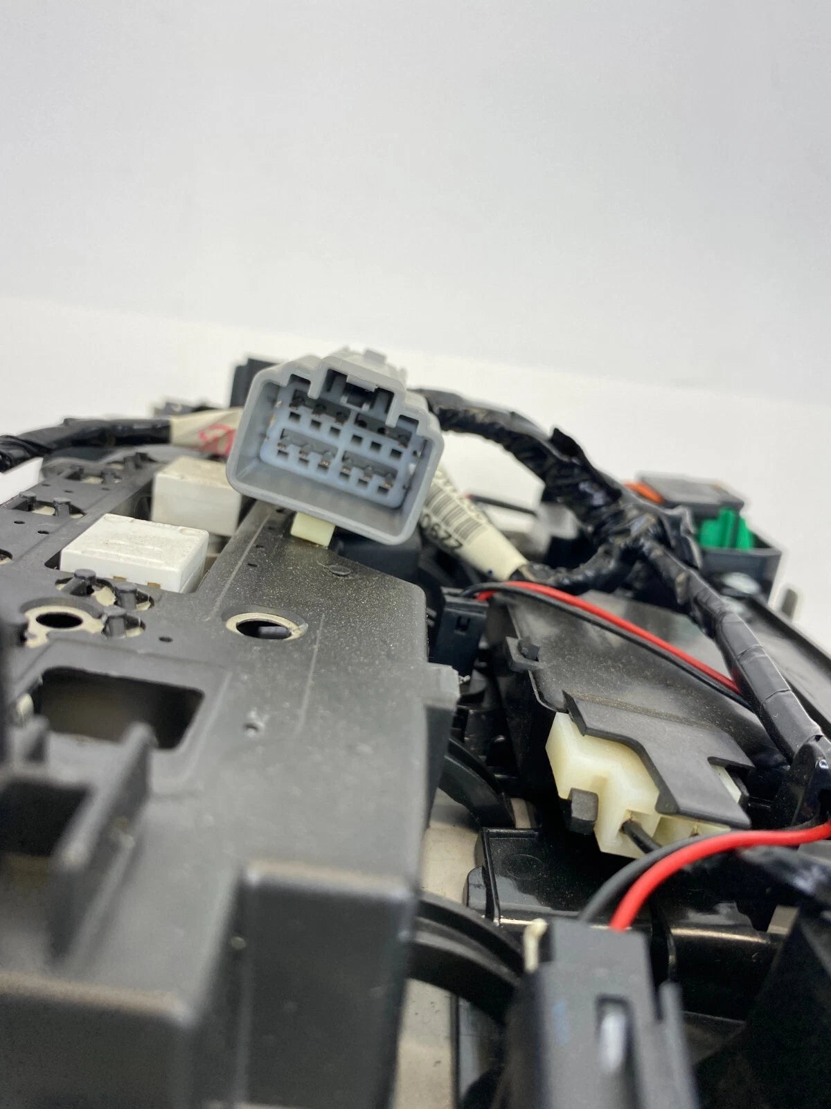 2009-2012 BUICK ENCLAVE OVERHEAD CONSOLE DOME MAP LIGHT SUNROOF SWITCH 203406831