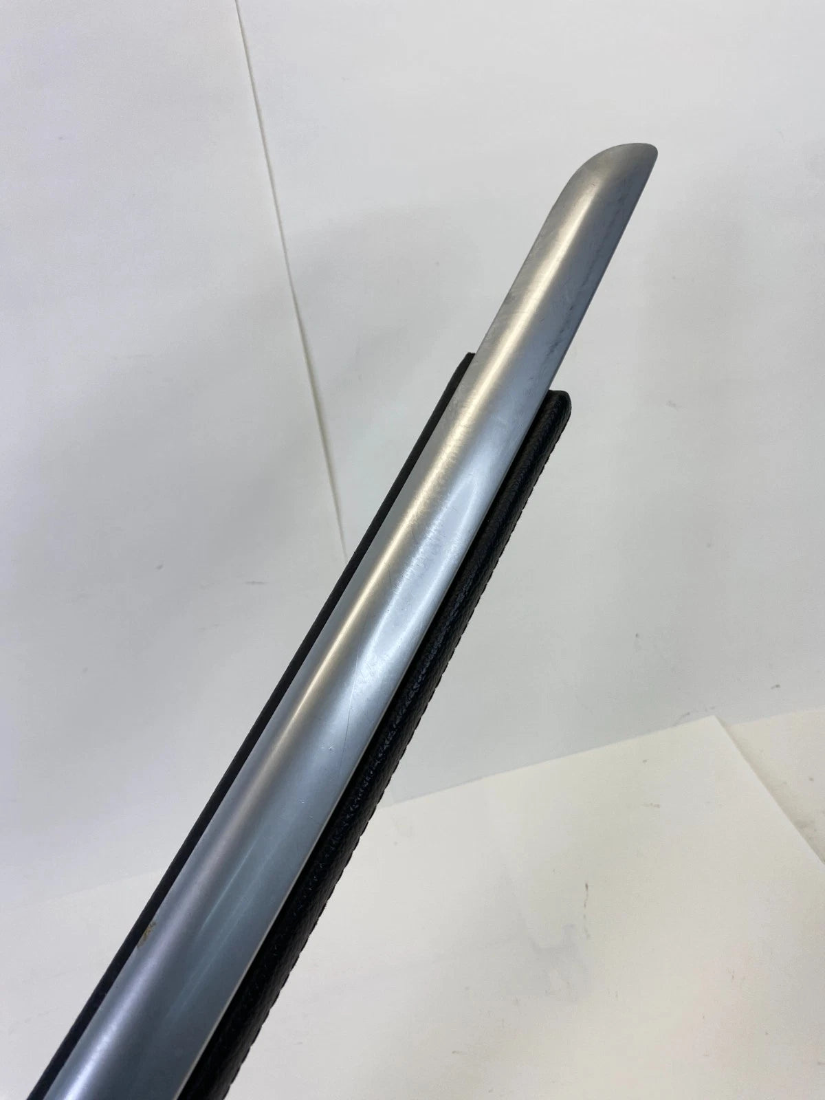 2007-2012 MERCEDES-BENZ GL450 FRONT RIGHT PASSENGER DOOR TRIM MOLDING OEM