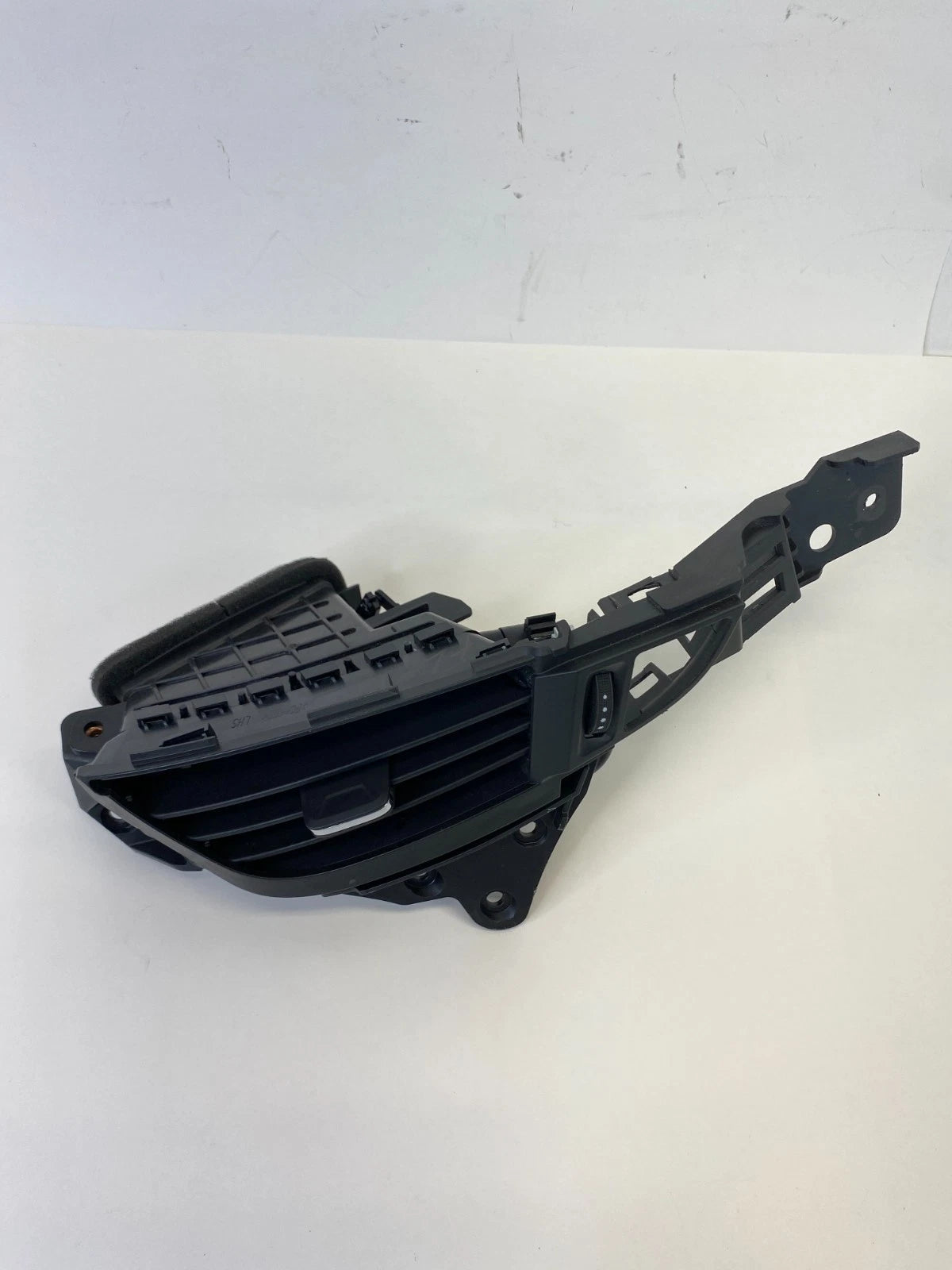 2013-2019 CADILLAC ATS LEFT DRIVER SIDE DASHBOARD AIR VENT BEZEL 22794521 OEM