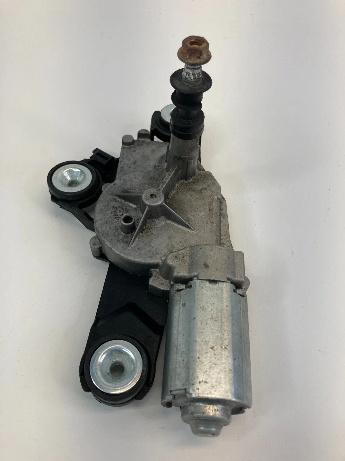 2004-2009 MAZDA 3 HATCHBACK REAR WINDSHIELD WIPER MOTOR ASSEMBLY BP4K67450 OEM
