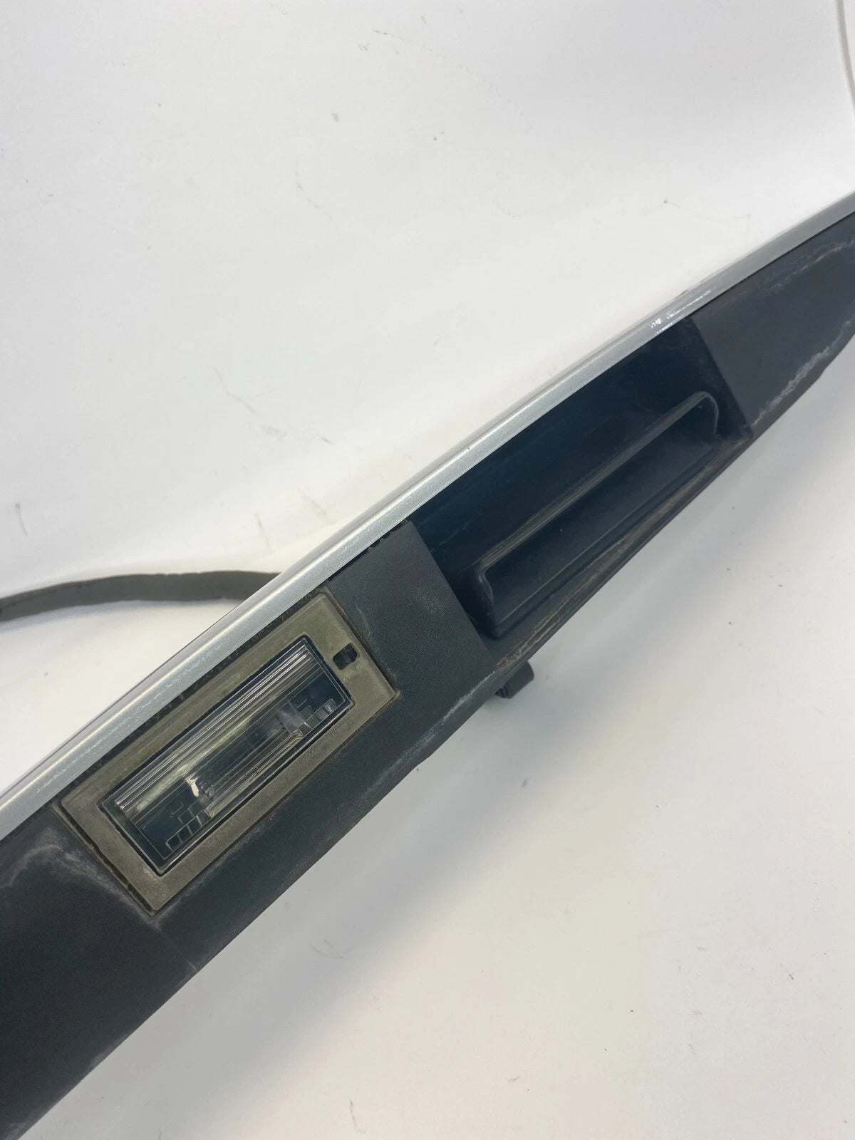 09-14 VOLKSWAGEN ROUTAN TRUNK LID FINISH HANDLE GARNISH LICENSE LIGHT MOLDING