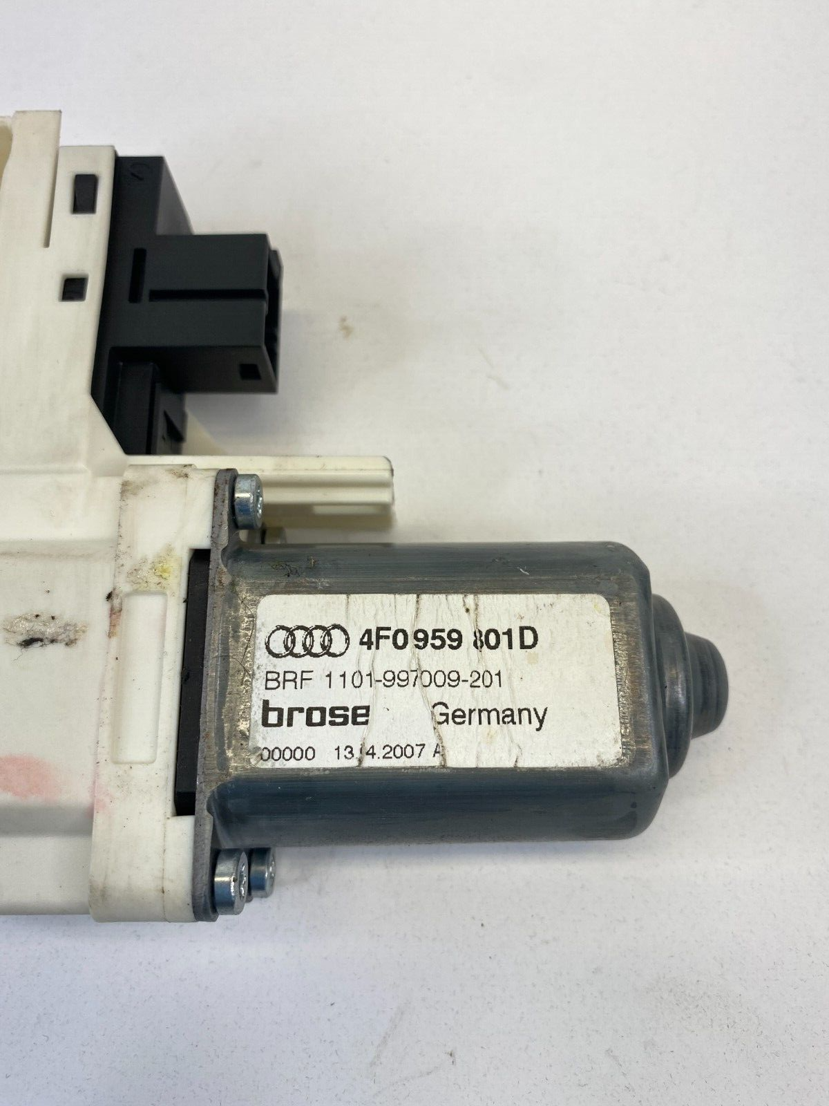 06-09 Audi A6 Quattro / A6 07-09 S6 Front Left Side Power Window Motor 4F0959801