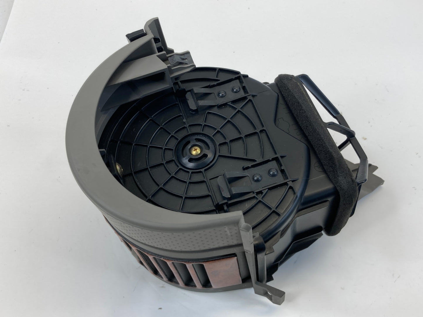 2003 2004 Infiniti G35 Dash Left Driver Outer A/C Air Vent Outlet E577-4112-500