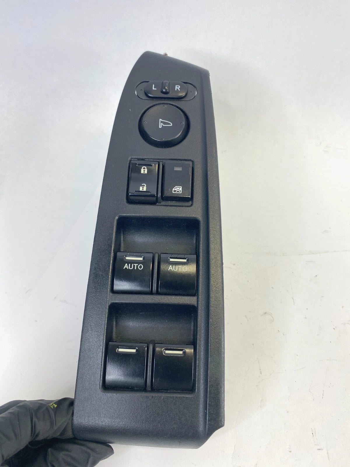 2008-2012 HONDA ACCORD SEDAN FRONT LEFT MASTER WINDOW & LOCK SWITCH W/ BEZEL OEM