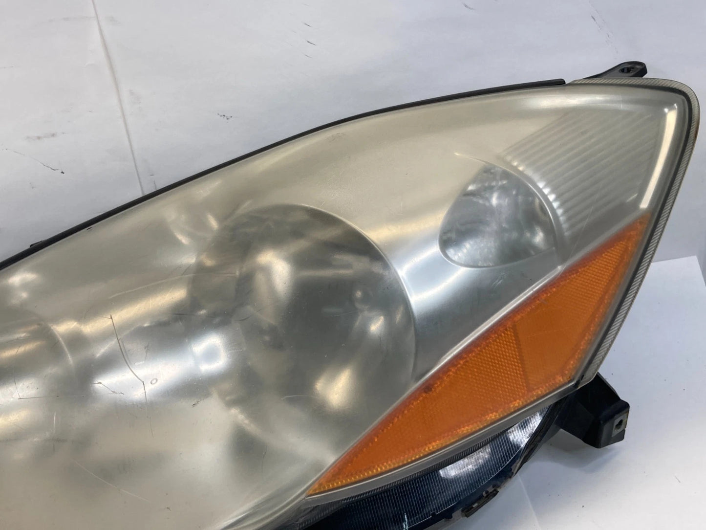 2006-2010 TOYOTA SIENNA LEFT DRIVER HALOGEN HEADLIGHT HEADLAMP ASSEMBLY OEM