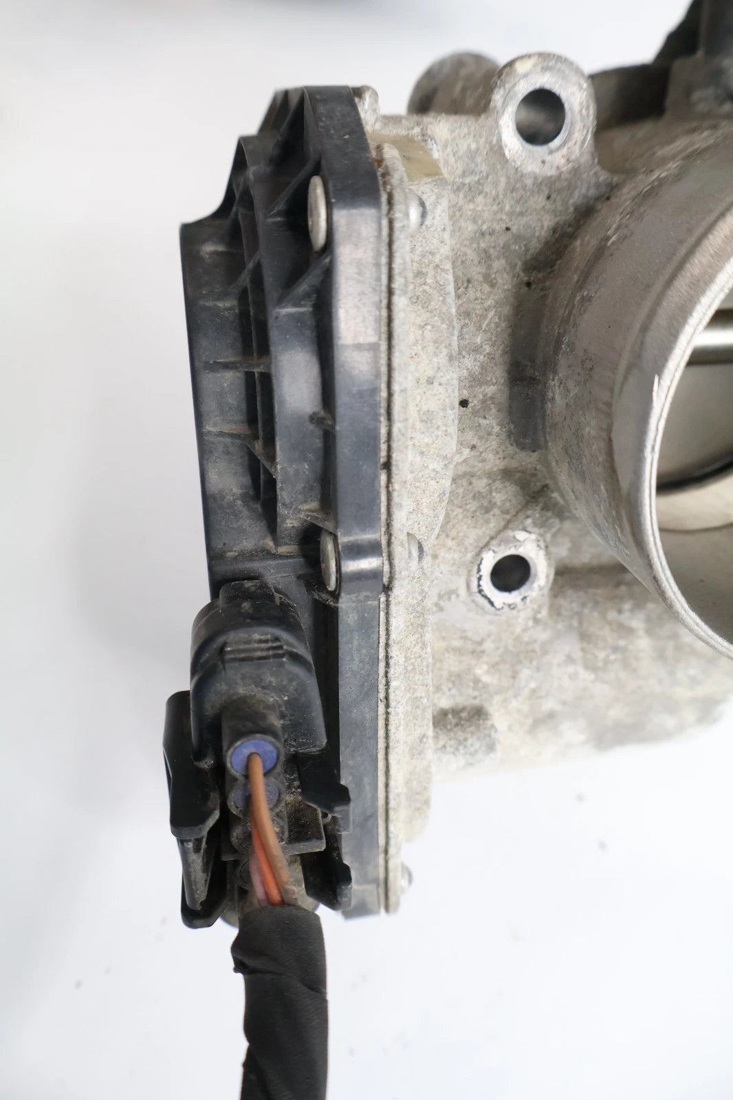 2012-2019 HYUNDAI ACCENT 1.6L 16V THROTTLE BODY THROTTLE VALVE 35100-2B300 OEM