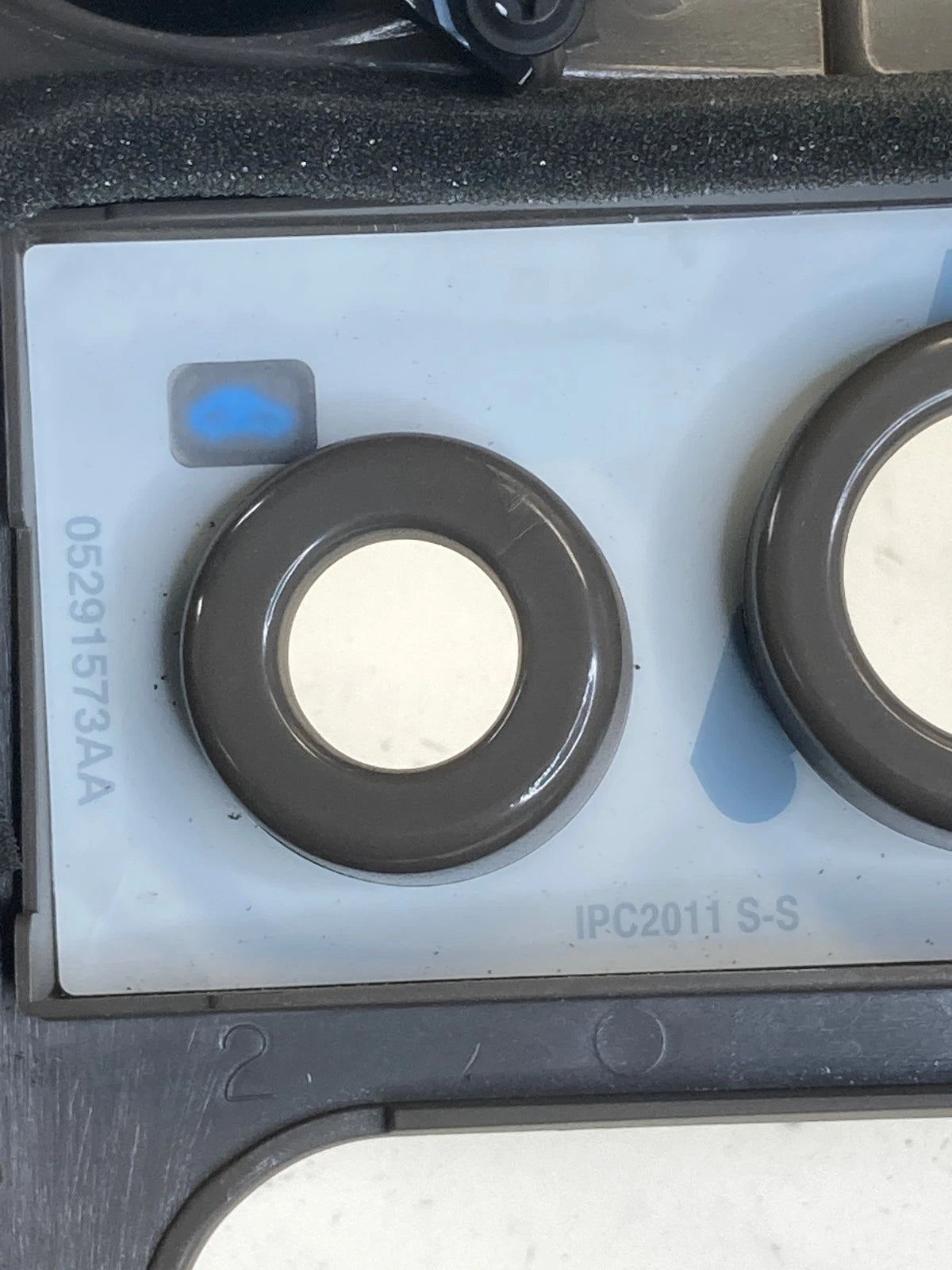 01-05 CHRYSLER PT CRUISER DASH CENTER CLIMATE TRIM BEZEL PANEL W AC VENTS OEM