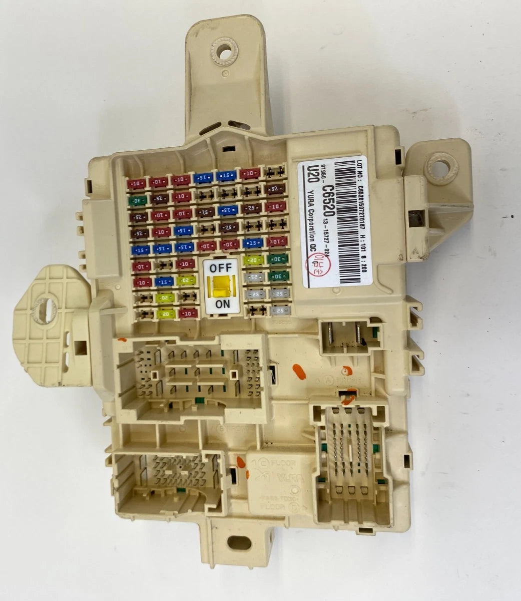2016-2018 KIA SORENTO 2.4L L4 AT INTERIOR CABIN FUSE RELAY BOX BLOCK 91950-C6520
