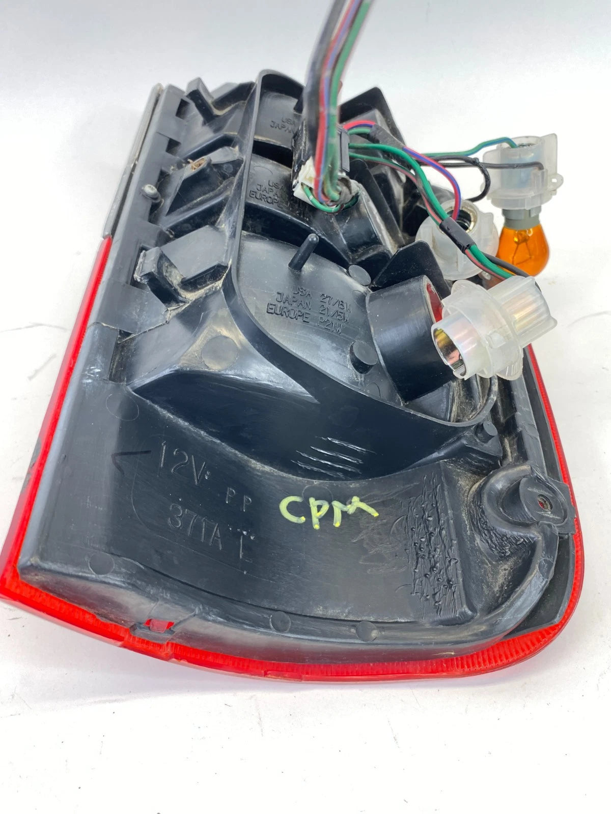 2000-2002 ISUZU TROOPER REAR LEFT DRIVER SIDE TAIL LIGHT LAMP ASSEMBLY OEM