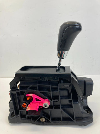 2011-2013 DODGE DURANGO AUTOMATIC TRANSMISSION FLOOR GEAR SHIFTER LEVER HANDLE