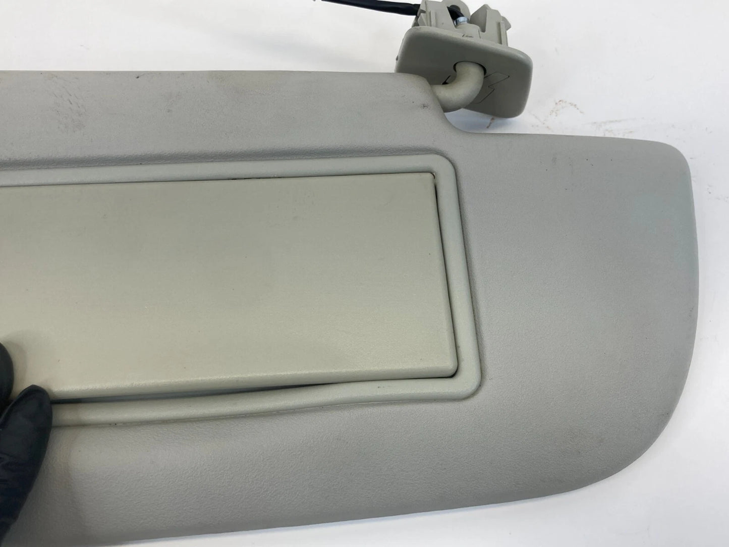 03-11 SAAB 9-3 SEDAN ROOF RIGHT SIDE SUNVISOR SUN VISOR MIRROR LIGHT SHADE OEM