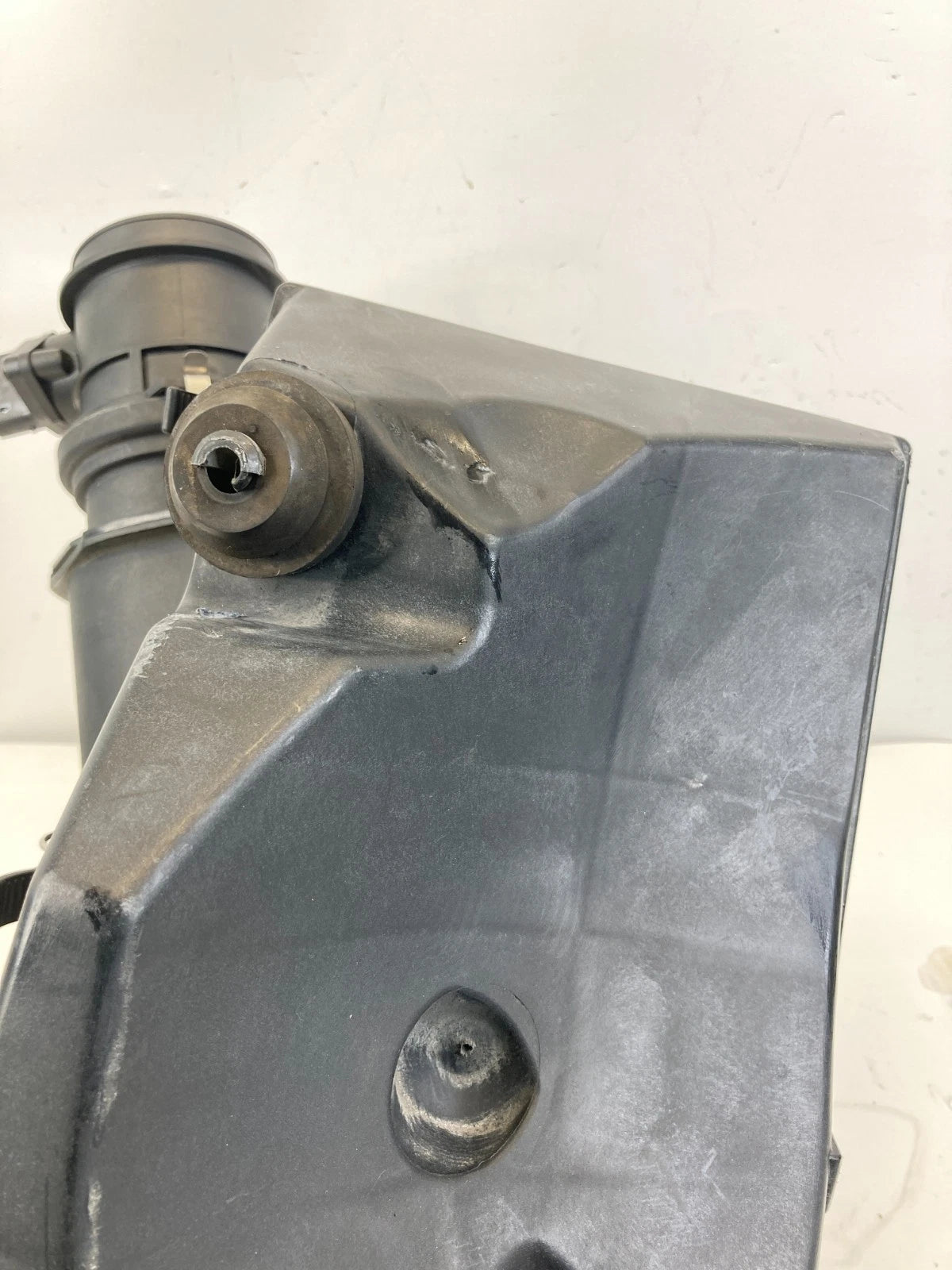 98-02 MERCEDES-BENZ E430 4.3L AIR CLEANER INTAKE FILTER BOX ASSY A604-094-05-04