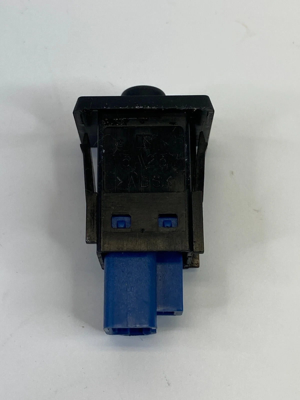 2010-2014 SUBARU LEGACY TRUNK OPENER CANCEL SWITCH BUTTON CONTROL 15A257 OEM