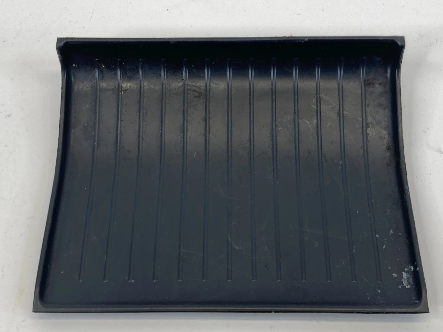 2009-2014 NISSAN MURANO FRONT CENTER CONSOLE POCKET RUBBER MAT INSERT LINER OEM