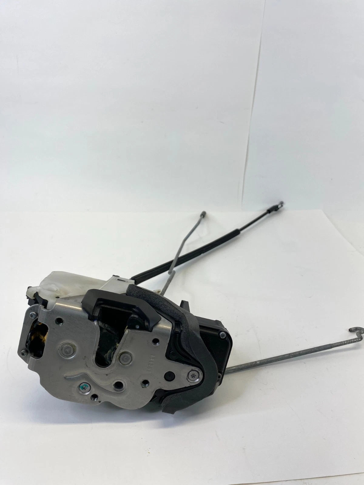 10-17 CHEVY EQUINOX TERRAIN FRNT RIGHT DOOR LOCK LATCH ACTUATOR RELEASE 13579523