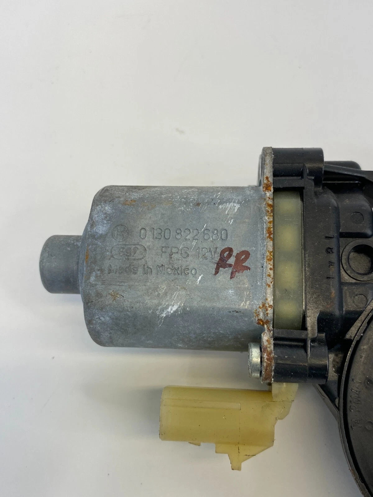 2011-2016 CHEVROLET CRUZE REAR RIGHT BACK SIDE DOOR WINDOW MOTOR 98810J3010 OEM