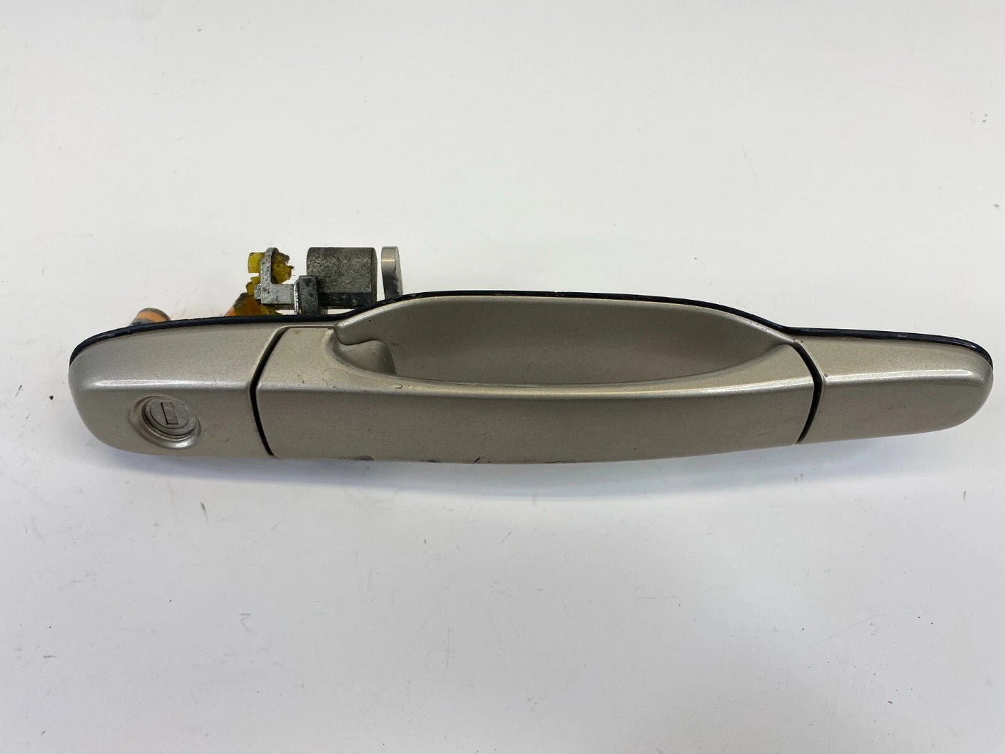 1999-2003 LEXUS RX300 FRONT RIGHT PASSENGER SIDE EXTERIOR OUTER DOOR HANDLE OEM