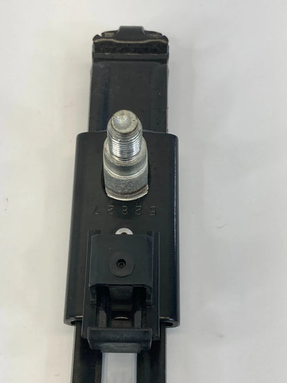 2004-2010 TOYOTA SIENNA FRONT RIGHT PASSENGER SIDE SEAT BELT HEIGHT ADJUSTER OEM
