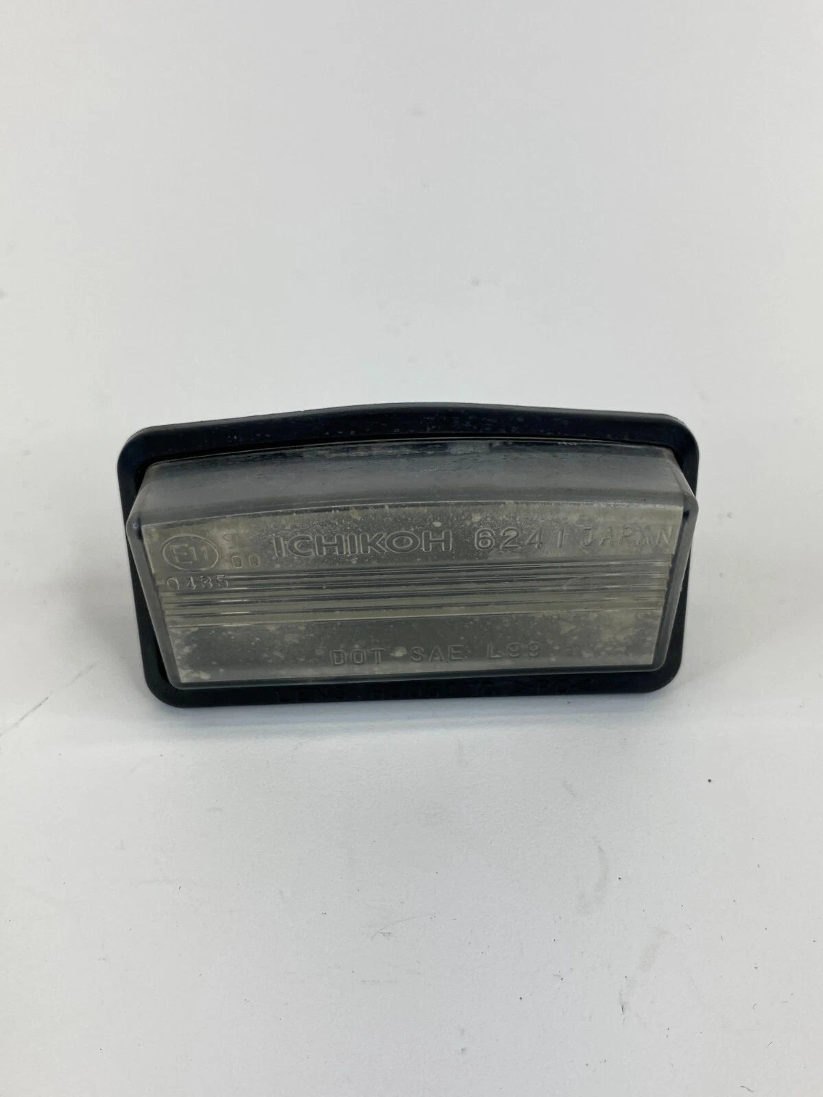 2006-2010 INFINITI M35 M45 REAR TRUNK LICENSE PLATE LIGHT LAMP E11000435 OEM