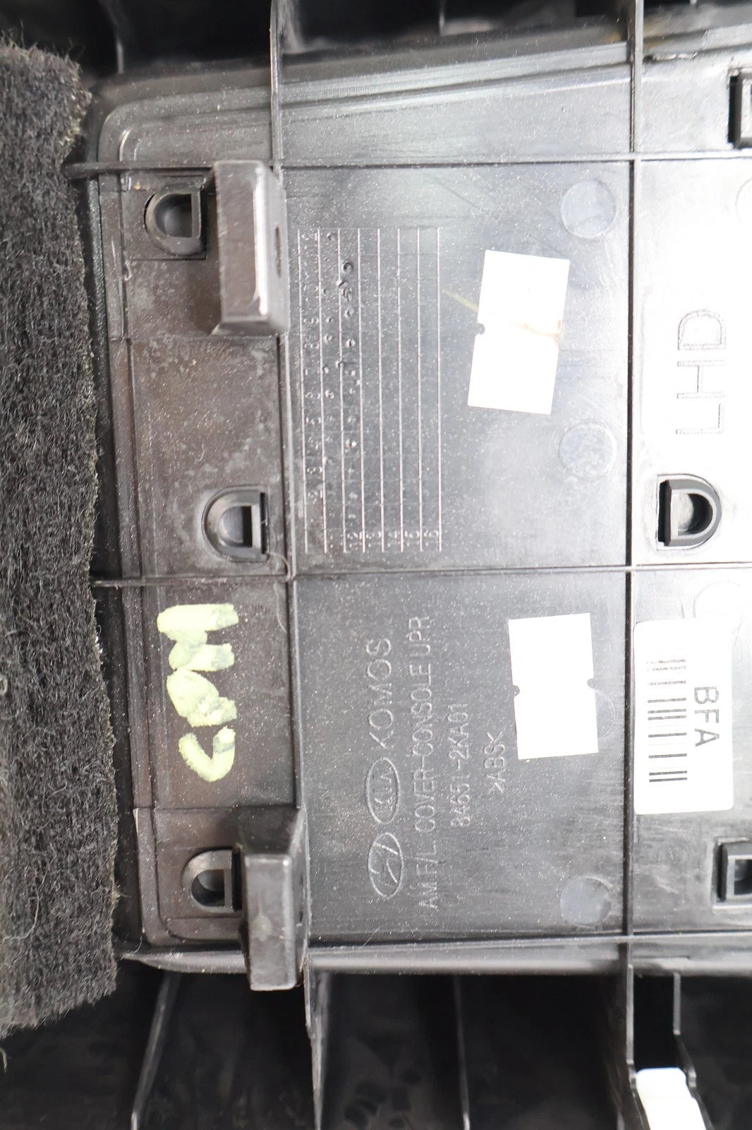 2012 2013 KIA SOUL CENTER CONSOLE SHIFT SHIFTER SURROUND BEZEL 84651-2KA01 OEM