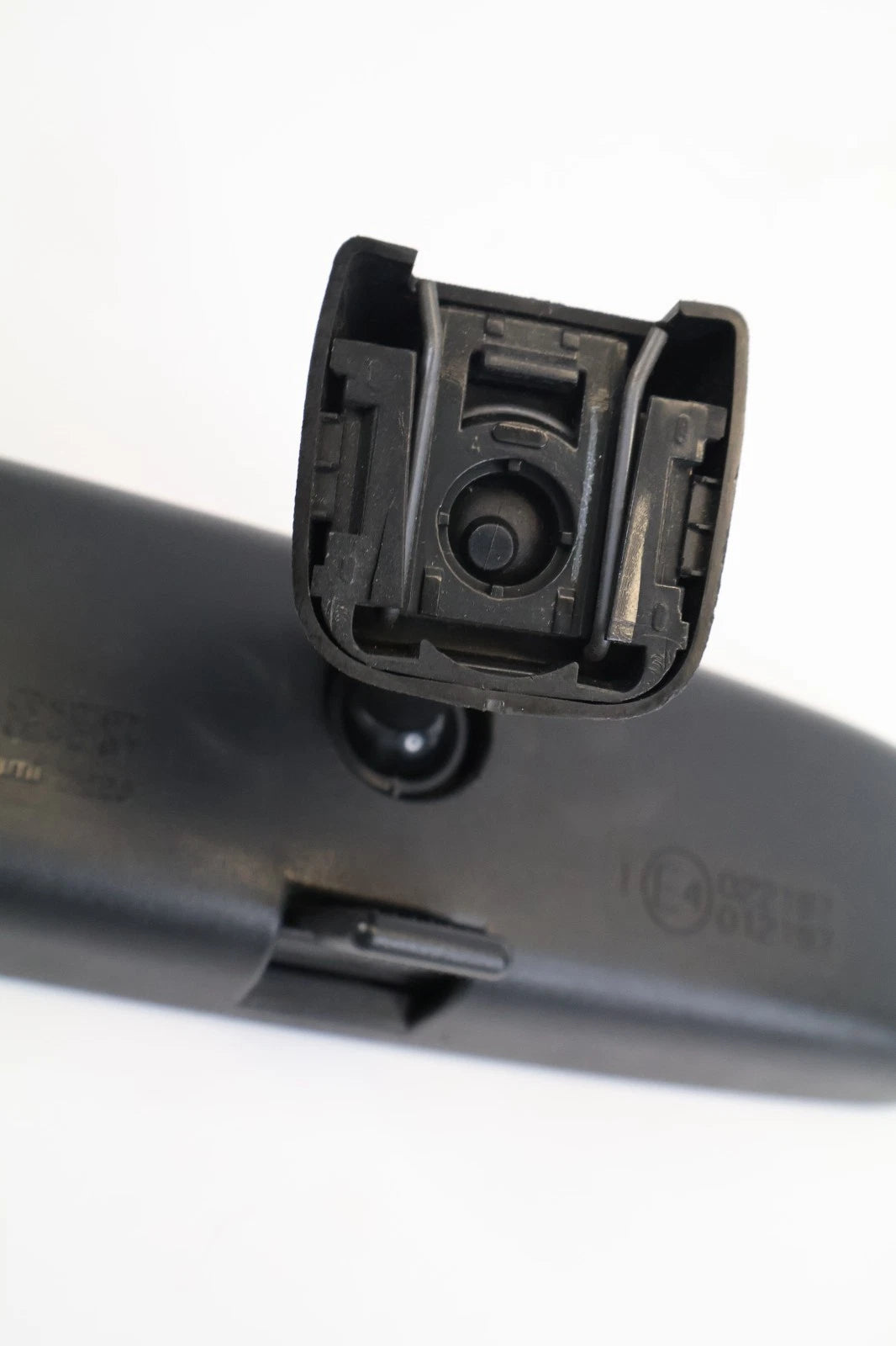 07-12 TOYOTA YARIS 04-18 PRIUS INTERIOR REAR VIEW MIRROR MANUAL DIM E4022197 OEM
