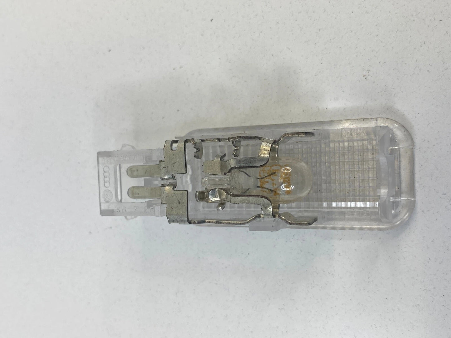 2006-2018 Audi A6 2005-2018 A6 Quattro Interior Courtesy Light Lamp 4B094741 OEM