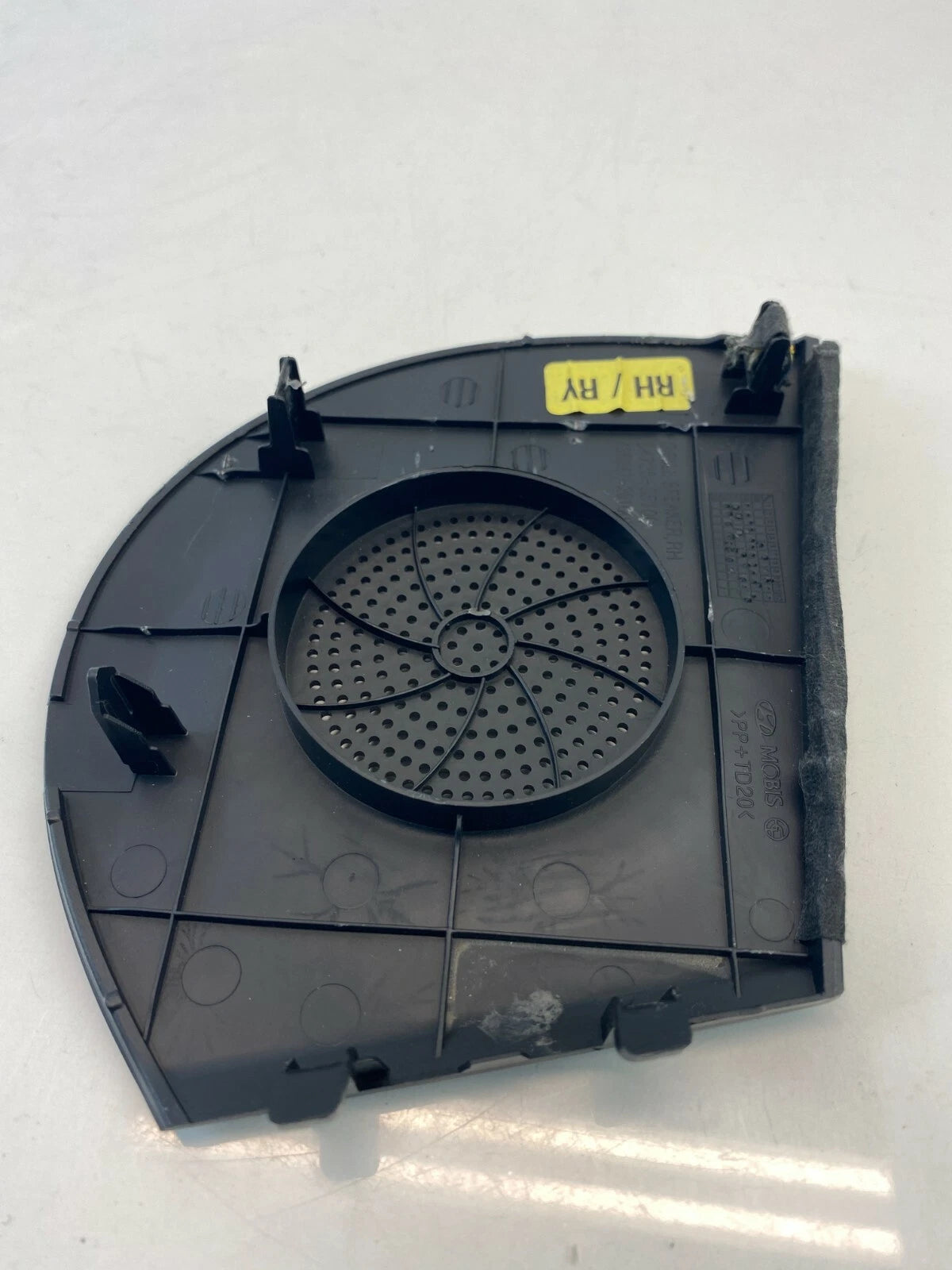 2011-2014 HYUNDAI SONATA DASH RIGHT PANEL SPEAKER COVER TRIM BEZEL 84726-3S100