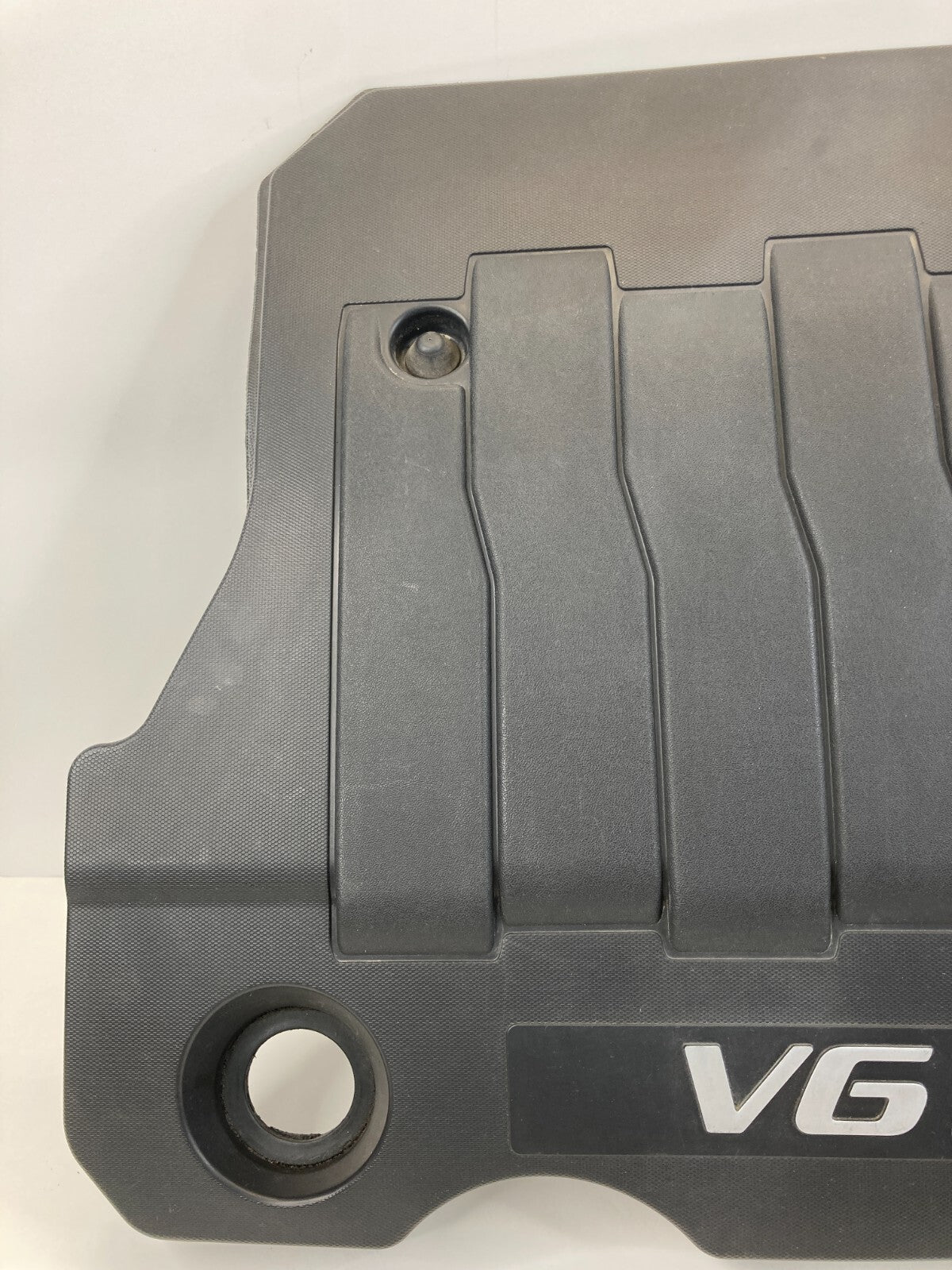 2010-2016 Buick LaCrosse 3.6L V6 A/T Engine Cover Motor Top Trim 12636611 OEM