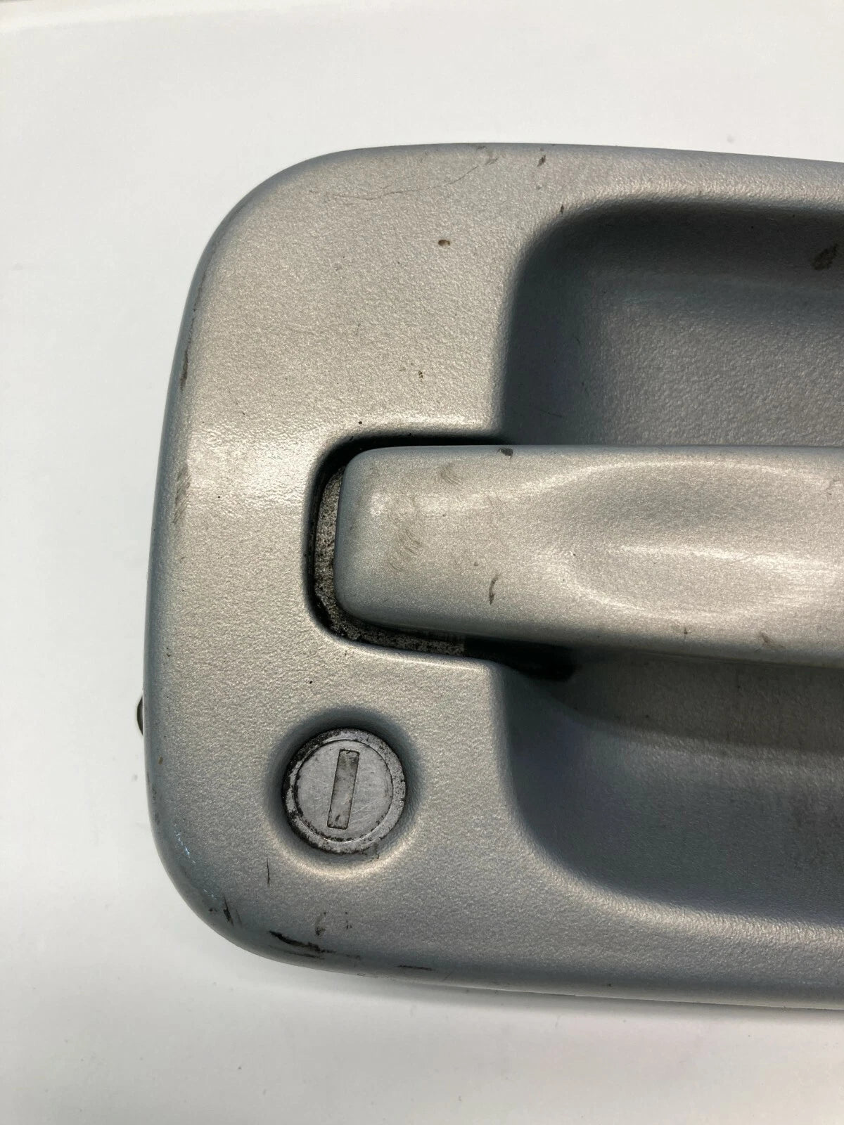 2005 2006 PONTIAC MONTANA FRONT RIGHT PASSENGER EXTERIOR DOOR HANDLE ASSEMBLY