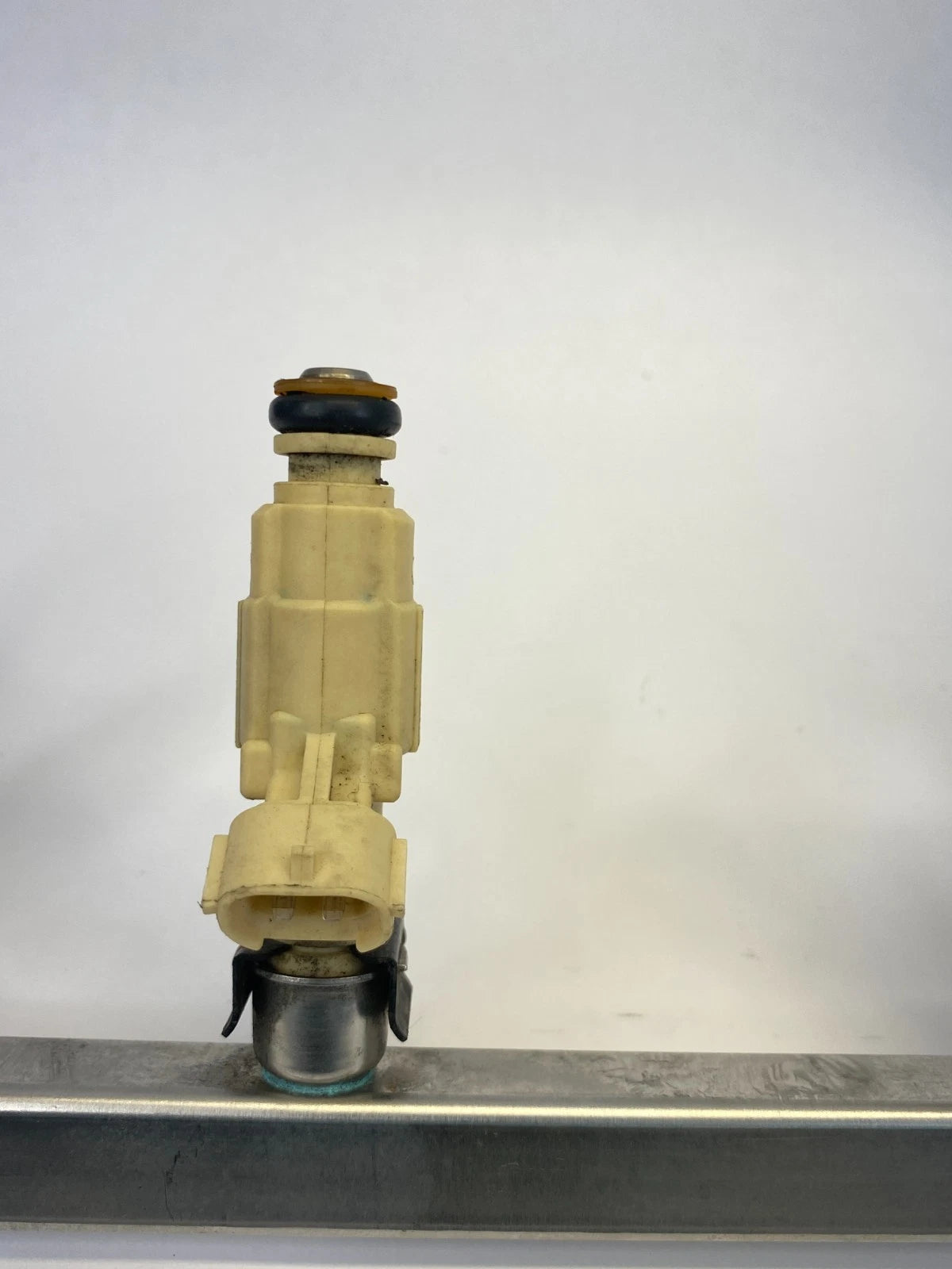 2010 2011 2012 2013 KIA FORTE 2.0L ENGINE FUEL RAIL INJECTION INJECTORS OEM