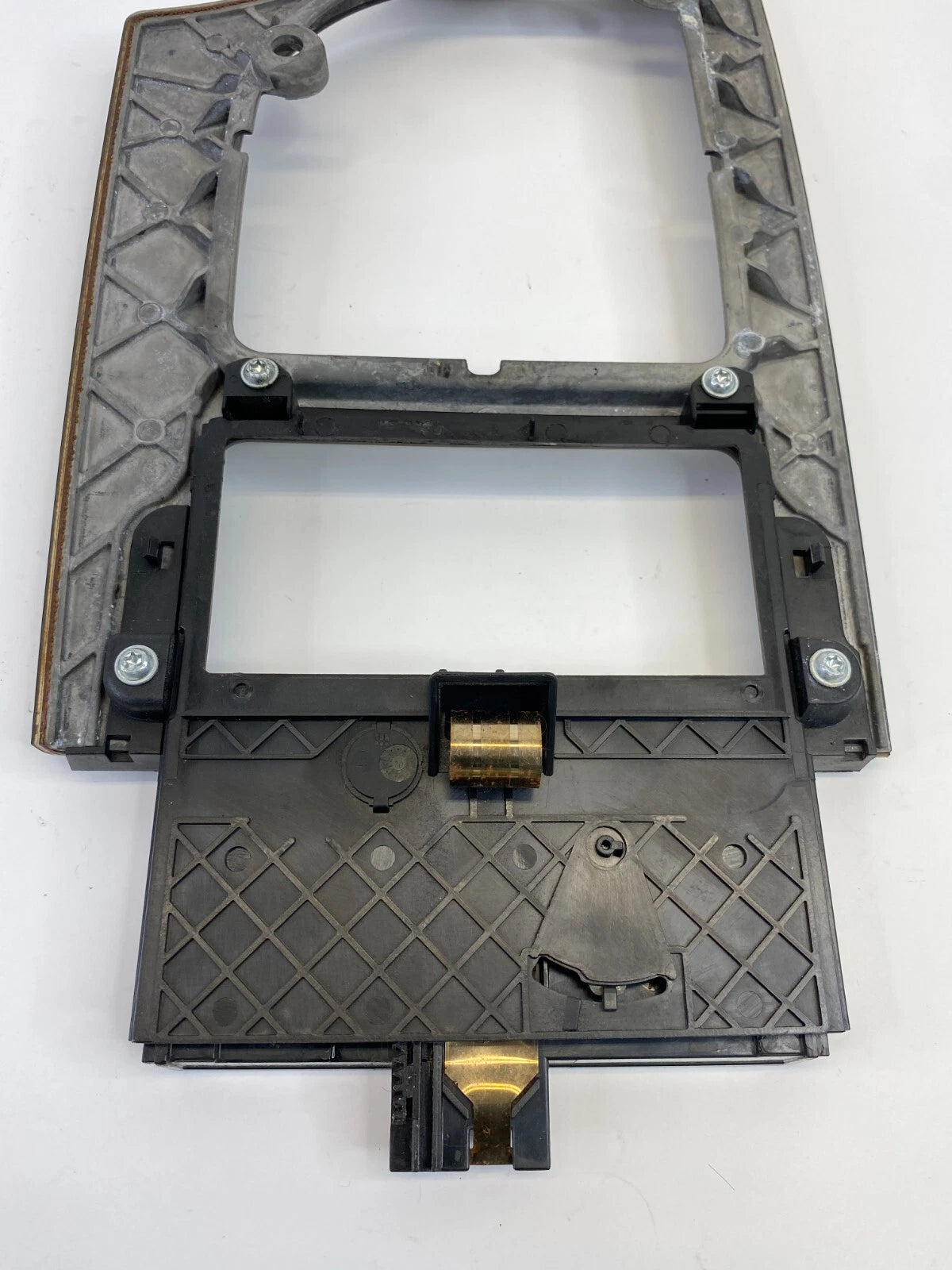 2004-2007 BMW 530I 525I 06 07 530XI 525XI CENTER CONSOLE SHIFTER SHIFT BEZEL OEM