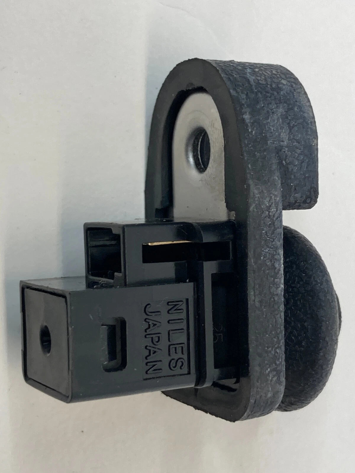2011-2017 NISSAN JUKE 2002-2012 ALTIMA SWITCH DOOR AJAR JAMB BUTTON SWITCH
