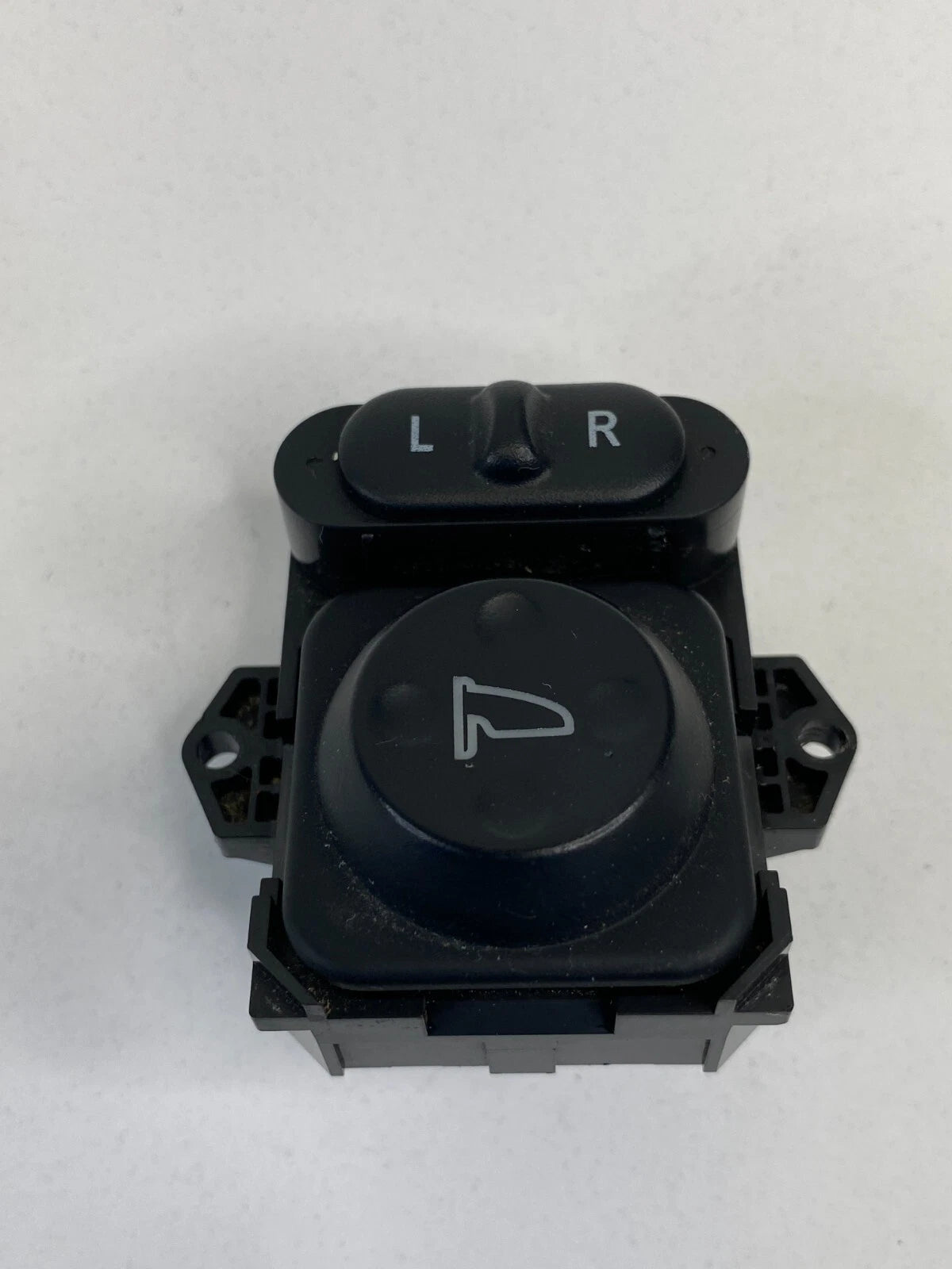 2005-2010 HONDA ODYSSEY FRONT LEFT DRIVER SIDE DOOR MIRROR ADJUSTMENT SWITCH OEM