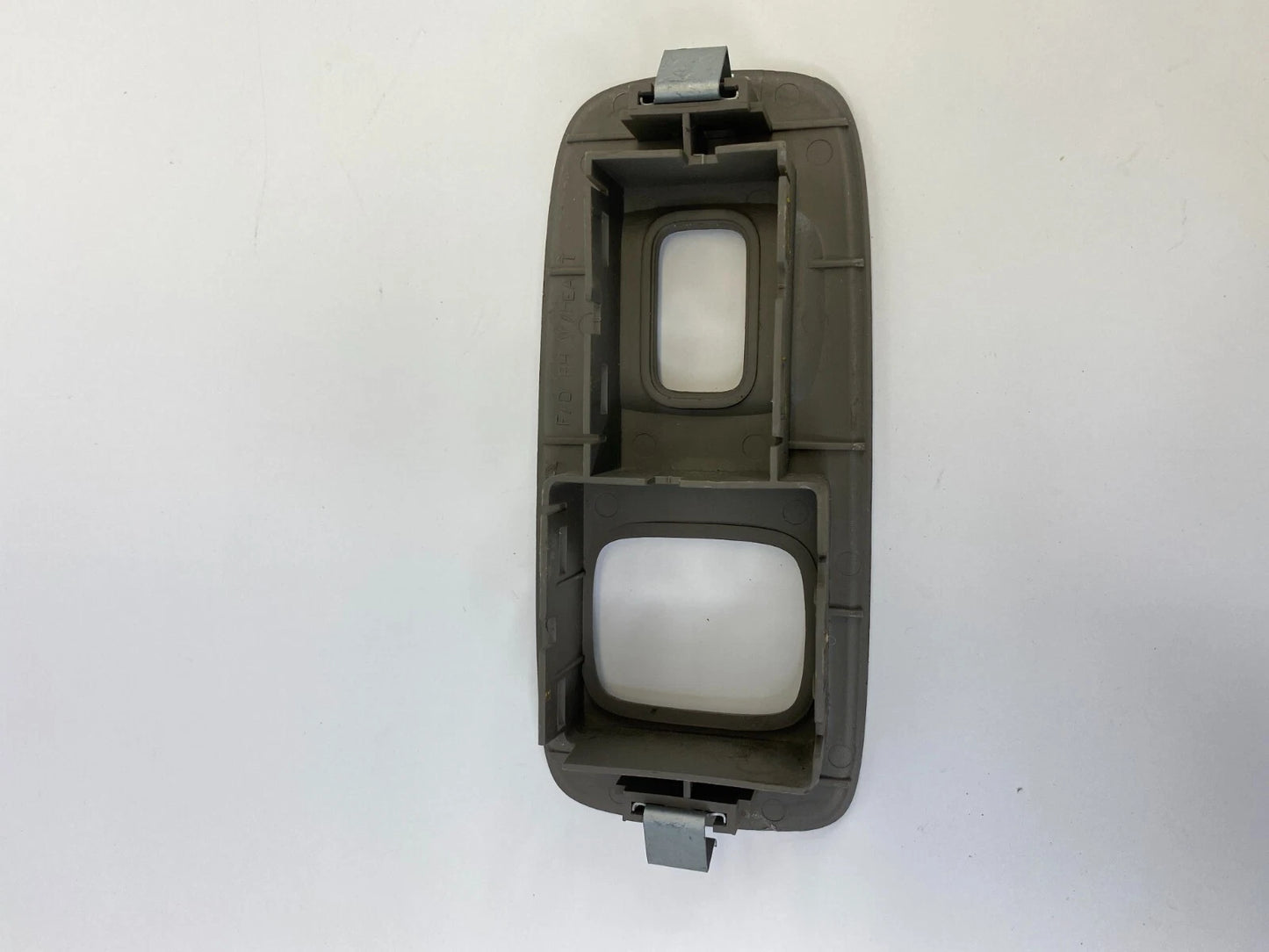 2000-2004 CADILLAC DEVILLE SEDAN 4-DR FRONT RIGHT DOOR WINDOW SWITCH BEZEL TRIM
