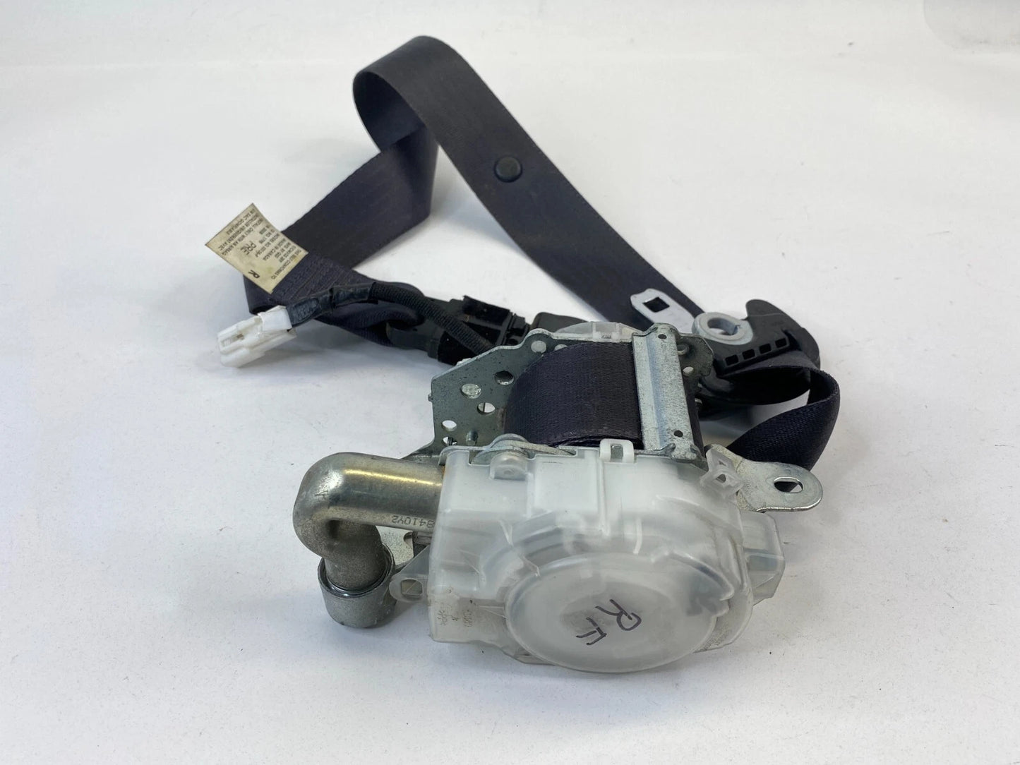 2009 2010 TOYOTA MATRIX FRONT RIGHT PASSENGER SIDE SEAT BELT RETRACTOR FR RH OEM