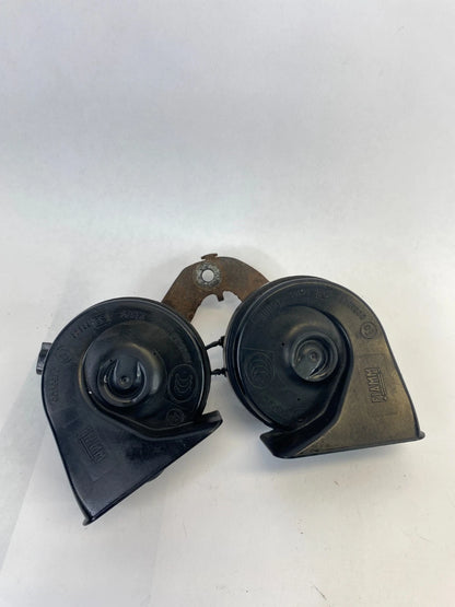 2009-2020 DODGE JOURNEY LOW & HIGH DUAL TONE NOTE HORN AND BRACKET MOUNT OEM