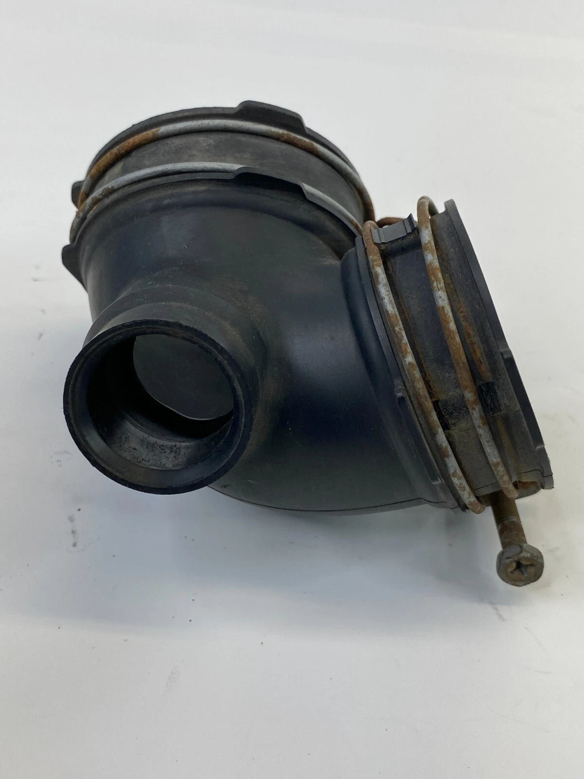2010-2015 TOYOTA PRIUS ENGINE AIR CLEANER INTAKE HOSE INLET TUBE 17881-37120