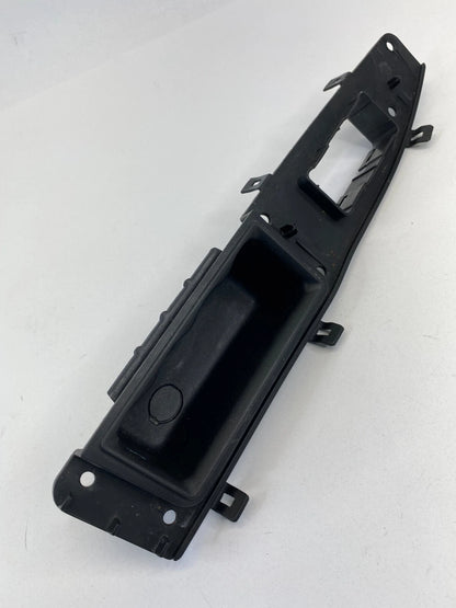 11-17 JEEP PATRIOT REAR RIGHT SIDE DOOR WINDOW SWITCH BEZEL TRIM W PULL HANDLE