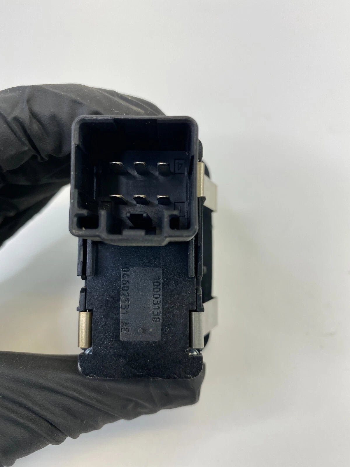 2008-2010 CHRYSLER TOWN & COUNTRY REAR LEFT DOOR POWER WINDOW SWITCH 04602531AB