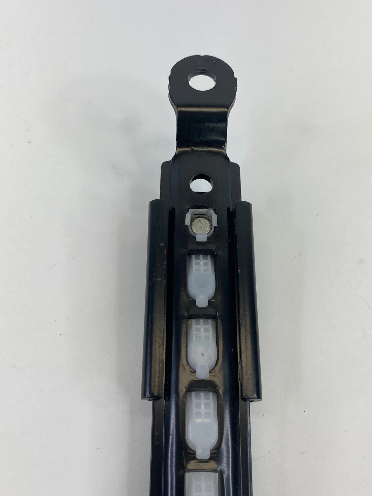 2005-2014 SUBARU OUTBACK WAGON FRONT LEFT DRIVER SEAT BELT ADJUSTER LH OEM