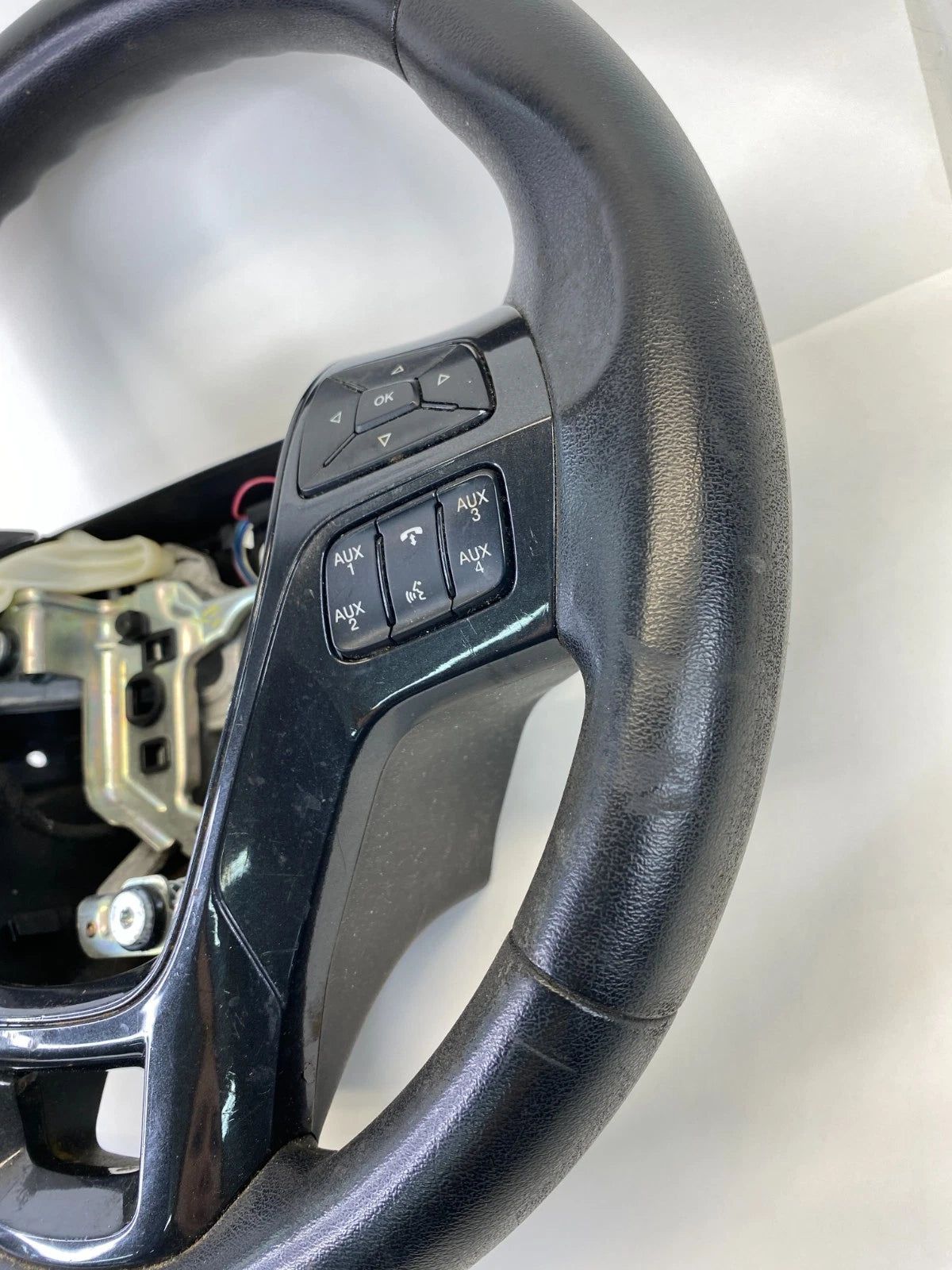 2016-2019 FORD INTERCEPTOR UTILITY STEERING WHEEL W AUDIO & CRUISE CONTROLS OEM