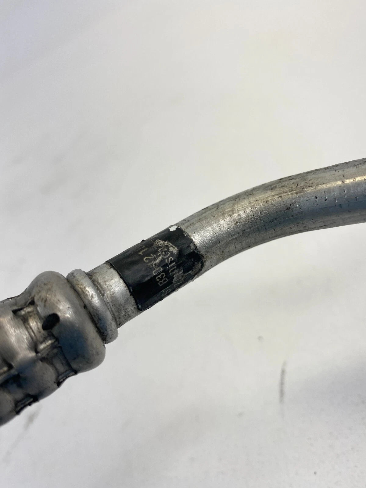 06 07 08 09 10 11 12 MERCEDES-BENZ R350 A/C REFRIGERANT DISCHARGE HOSE LINE OEM