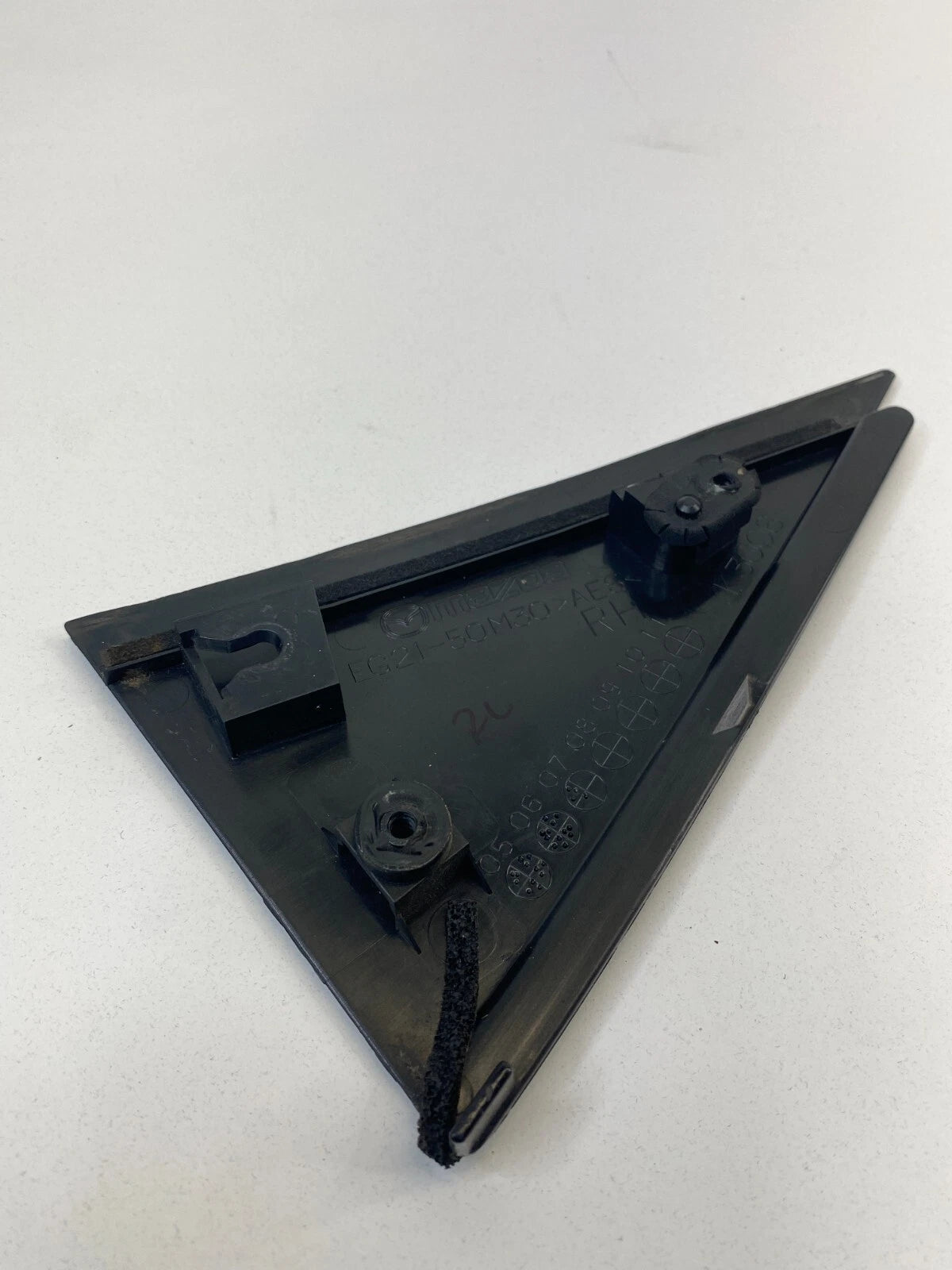 2007-2012 MAZDA CX-7 REAR RIGHT EXTERIOR DOOR PANEL CORNER TRIM MOLDING OEM